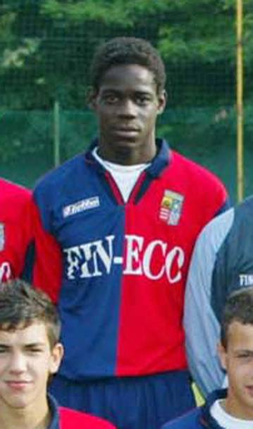 Nel 2005-2006 Mario Balotelli indossa la maglia del Lumezzane (Impronta)